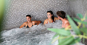 Piscine du Parc - Activites Espace Bien-etre et vues d'ambiance