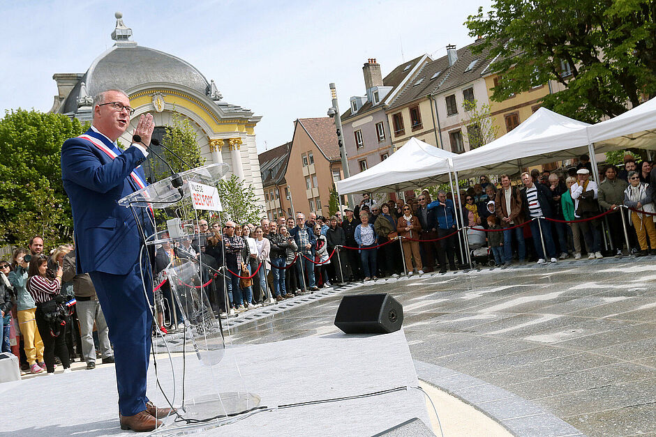 Inauguration de la place de la Republique - Agrandir l'image, . 0octets (fenêtre modale)