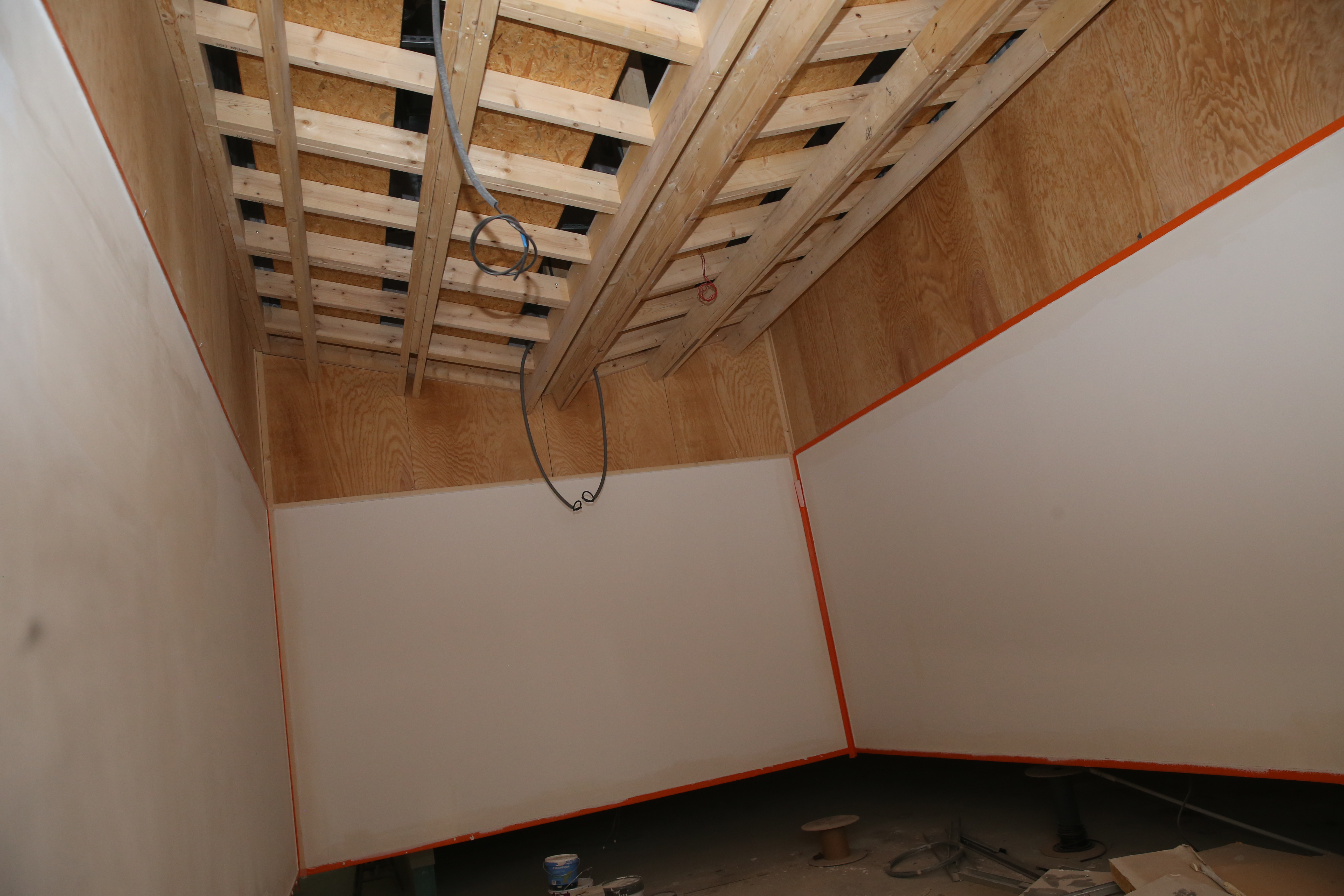 Le futur cabinet suspendu